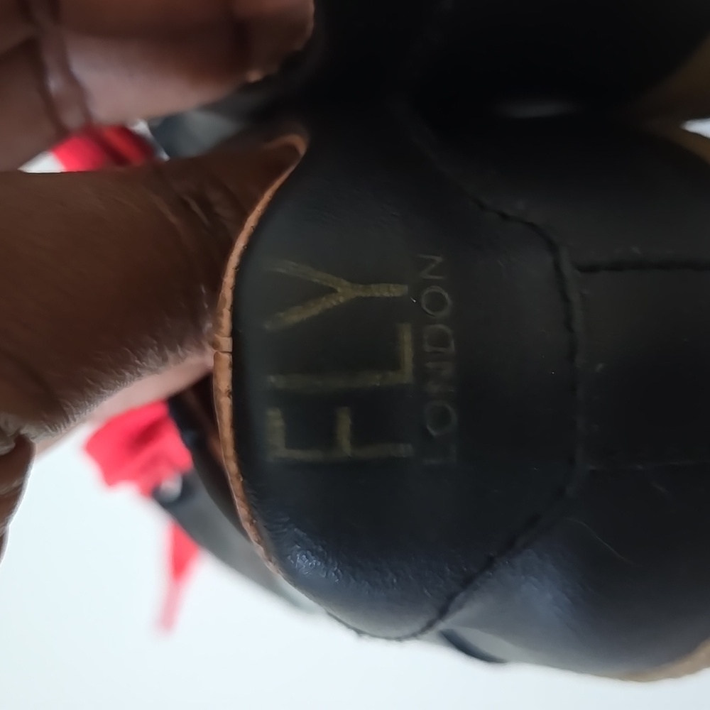 Fly London Berg823fly Black Sneakers with Red Laces Size 40 - Picture 5 of 12